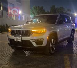 جیپ گراند شیرۆکی